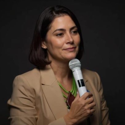 Michelle Bolsonaro aciona Janones na Justiça por fala sobre Vorcaro