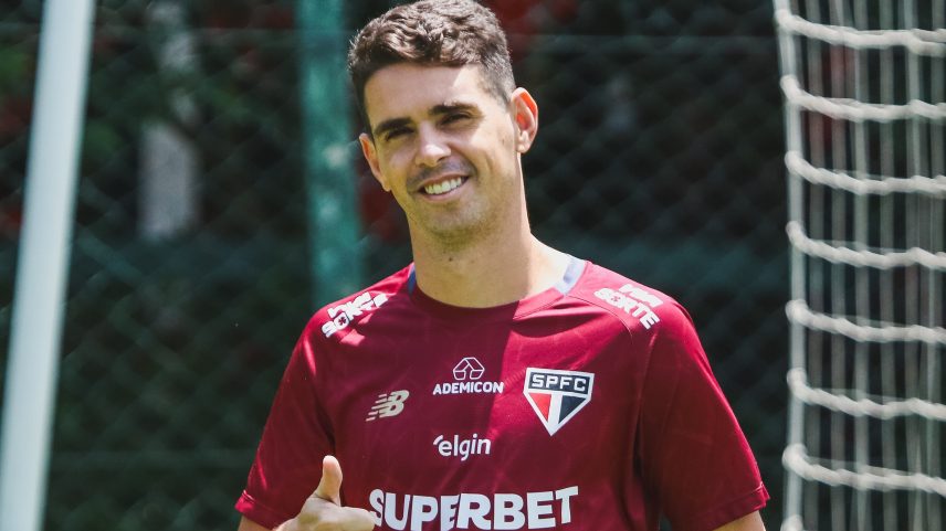 Oscar em treino do São Paulo — Foto: Erico Leonan / saopaulofc.net