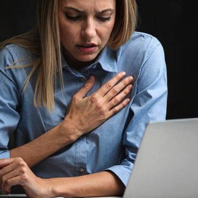 7 sintomas físicos da ansiedade que você pode estar ignorando há anos