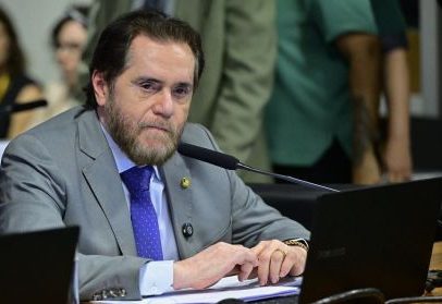 Senado adia votação de PEC que concede autonomia financeira ao BC