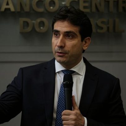 Galípolo diz não ver relevância em falar com Campos Neto sobre reunião com Vorcaro e Lula