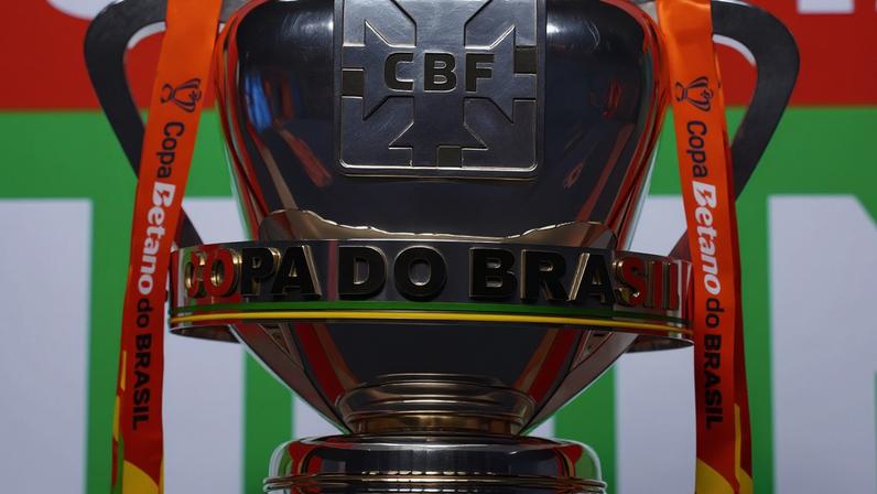 Copa do Brasil, troféu
