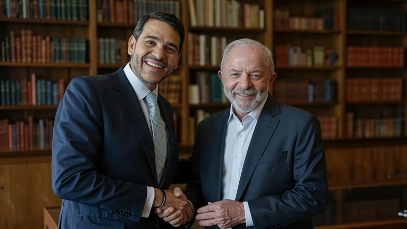 Mesmo de férias, Messias acompanha Lula em agenda em São Paulo nesta terça
