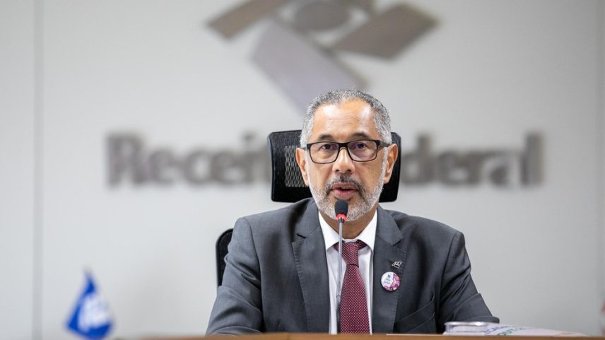 Chefe do Centro de Estudos Tributários e Aduaneiros da Receita Federal, auditor fiscal Claudemir Malaquias — Foto: Washington Costa/MF