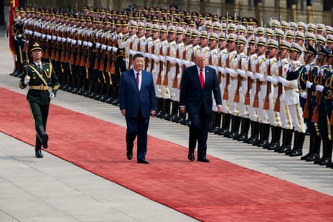 Trump e Xi Jinping se reúnem em fotos do encontro EUA-China