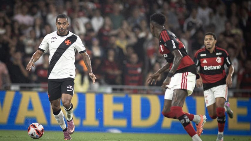 Paulo Henrique na partida entre Vasco e Remo (Foto: Matheus Lima / Vasco)