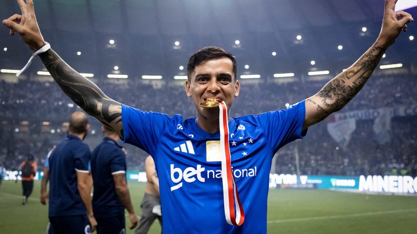 Fagner foi campeão mineiro pelo Cruzeiro — Foto: Gustavo Aleixo/Cruzeiro
