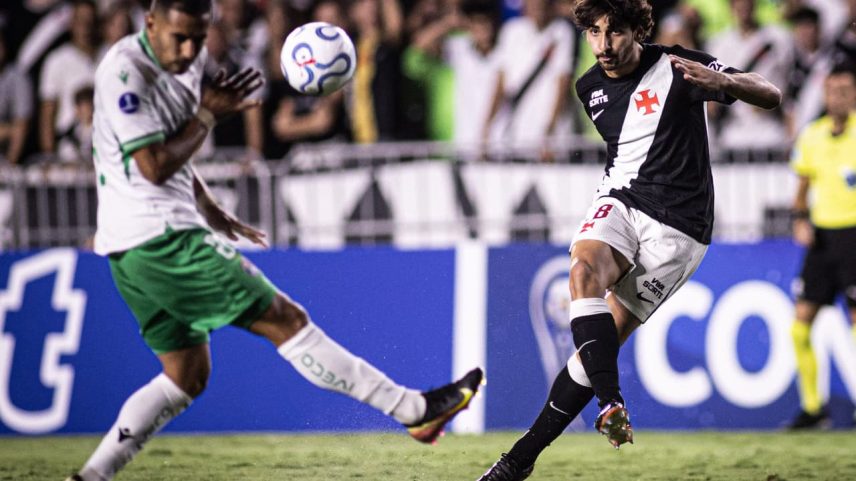 JP na primeira partida entre Vasco e Audax Italiano (Foto: Matheus Lima/Vasco)