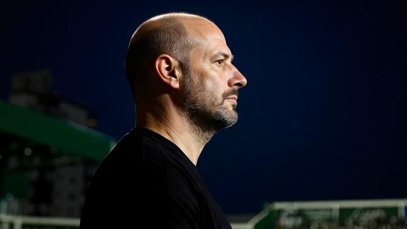 Franclim Carvalho é o técnico do Botafogo (Foto: Vítor Silva/Botafogo)