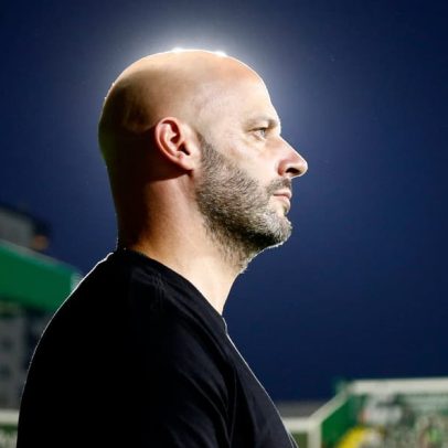 Eliminação na Copa do Brasil evidencia caos no Botafogo