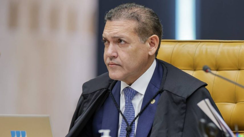 O ministro Nunes Marques, durante sessão do STF