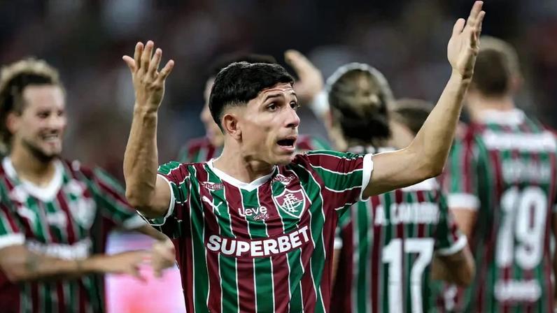 Savarino comemoram gol do Fluminense (Foto: Marcelo Gonçalves/ Fluminense FC)