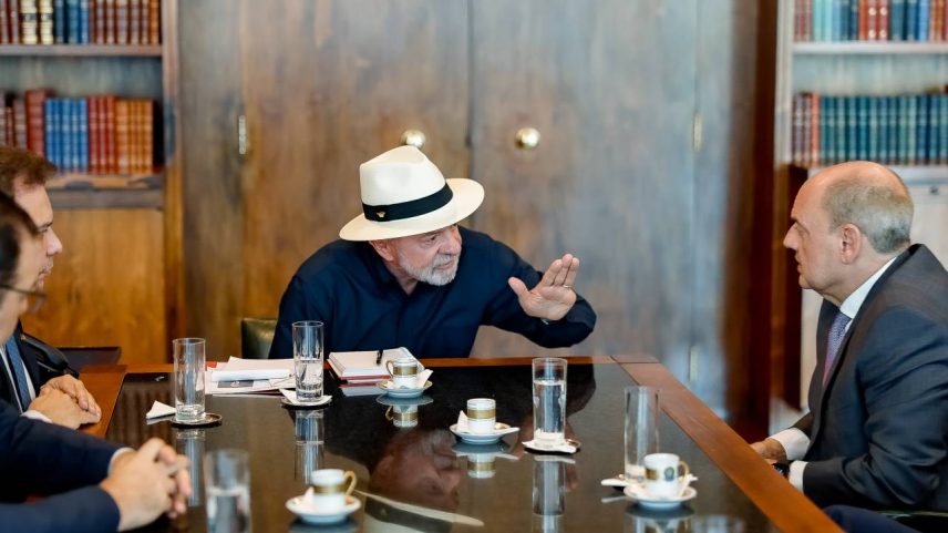 29.04.2026 - Presidente da República, Luiz Inácio Lula da Silva, recebe Governador interino do Estado do Rio de Janeiro, Ricardo Couto, no palácio do Alvorada, em Brasília/DF. (Ricardo Stuckert/PR/.)