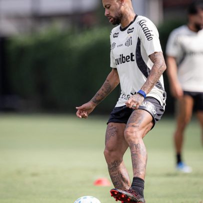 Santos relaciona 24 jogadores, com Neymar e Robinho Jr, para duelo com Recoleta