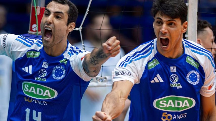 Douglas Souza e Otávio comemoram ponto em Sada Cruzeiro x Minas pela semifinal da Superliga (Foto: Agência i7/Sada Cruzeiro)