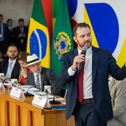 Governo encerra a taxa das blusinhas; mudança passa a valer