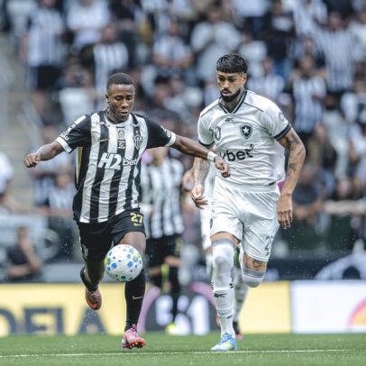 Botafogo marca no fim e empata com Atlético-MG pelo Brasileirão