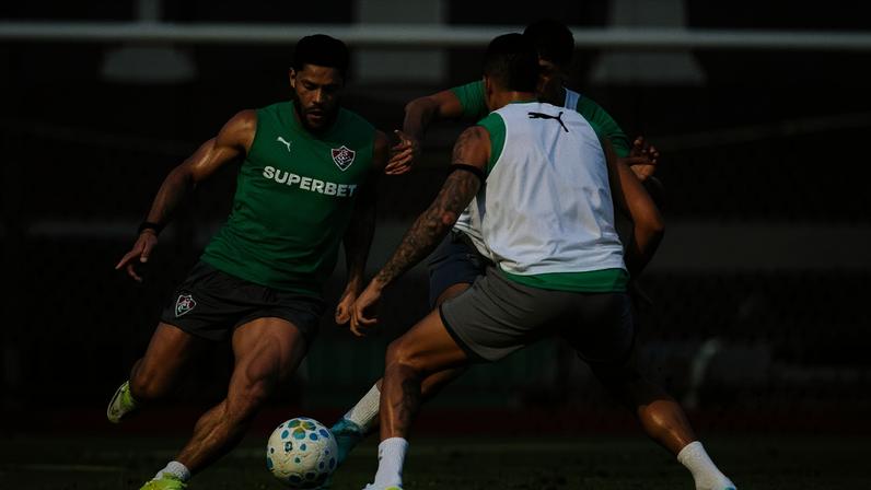 Hulk em primeiro treino com o elenco — Foto: Marcelo Gonçalves / Fluminense FC