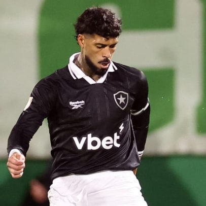 Gol perdido na eliminação do Botafogo provoca revolta nas redes