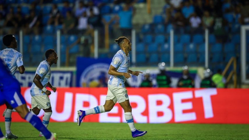 Braithwaite - CRB x Grêmio - Copa do Brasil - 5ª Fase — Foto: LUCAS UEBEL/GREMIO FBPA