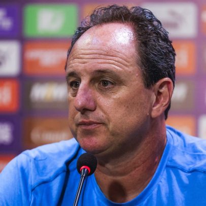Rogério Ceni diz que não é justo abandonar o que ama por ofensa