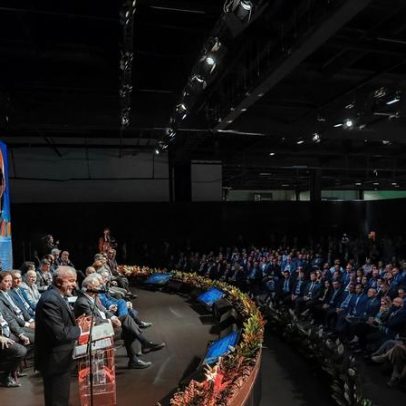 Lula ouve demandas de empresários sobre fim da escala 6x1