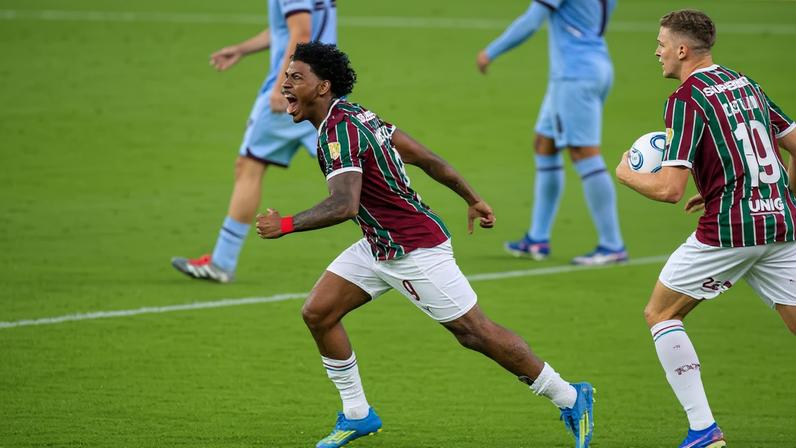 John Kennedy comemora gol do Fluminense (Foto: Marina Garcia/ Fluminense FC)