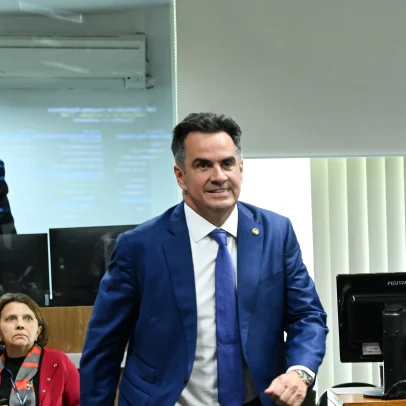 Mendonça bloqueia avião de Ciro Nogueira vendido a cantor