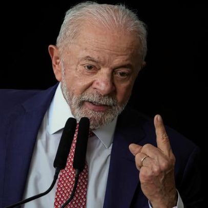 Lula afirma que governo não repetirá erro com terras raras