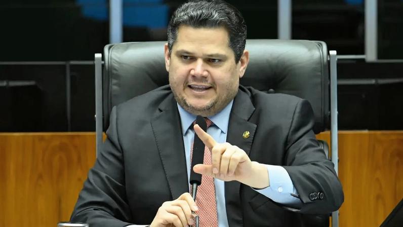 O presidente do Congresso, Davi Alcolumbre (Andressa Anholete/Agência Senado)