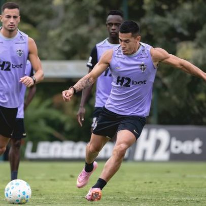 Atlético-MG tem dúvidas no meio-campo contra o Corinthians; provável time