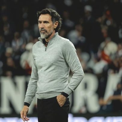 Domínguez aponta deficiência crônica na defesa do Atlético-MG e mira reforços na janela