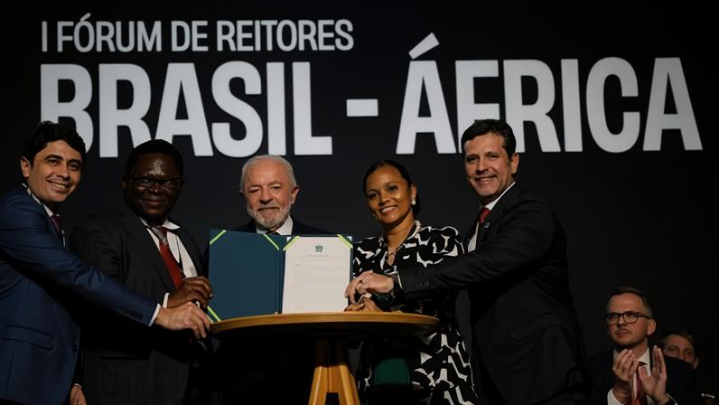 25.05.2026 - Presidente da República, Luiz Inácio Lula da Silva, durante sessão de abertura do 1º Fórum de Reitores Brasil - África, no Centro Internacional de Convenções do Brasil CICB. Brasília - DF.Foto: Ricardo Stuckert / PR