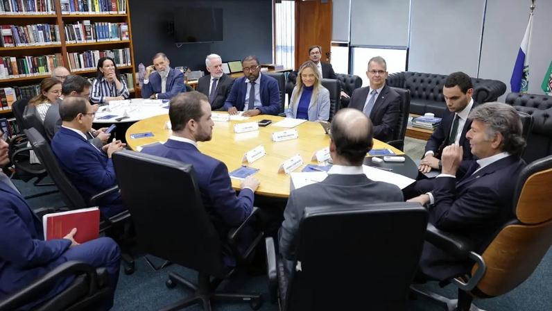 Audiência de conciliação entre União e governo do DF