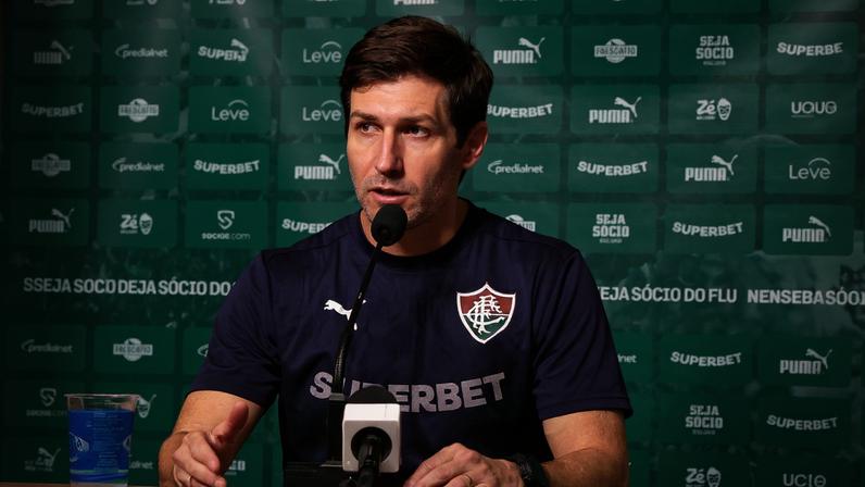 Maxi Cuberas em entrevista após Cruzeiro x Fluminense — Foto: Marcelo Gonçalves/Fluminense