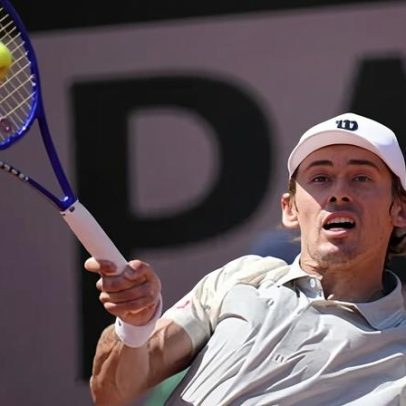 Minaur vence na estreia de Roland Garros; Kasatkina se recupera