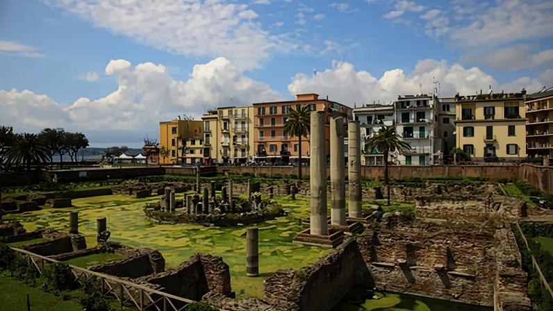 The Macellum of Pozzuoli was a Roman food market in the 2nd century.