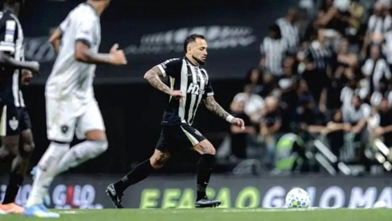 Maycon cobrou uma mudança de postura do Atlético após o empate com o Botafogo –