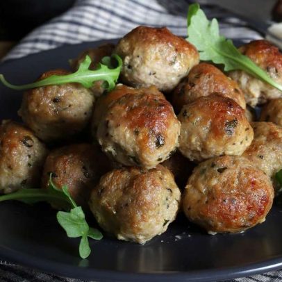 Receita de almôndega de frango agiliza o almoço em 20 minutos
