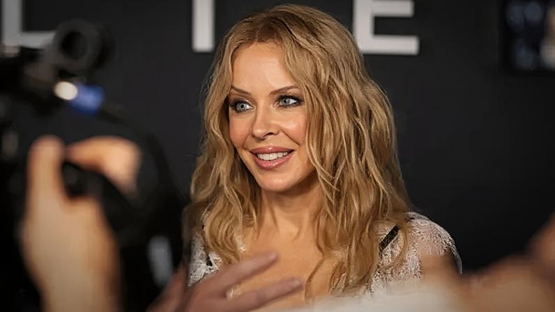Como drinque com Kylie Minogue levou o diretor a aderir ao projeto