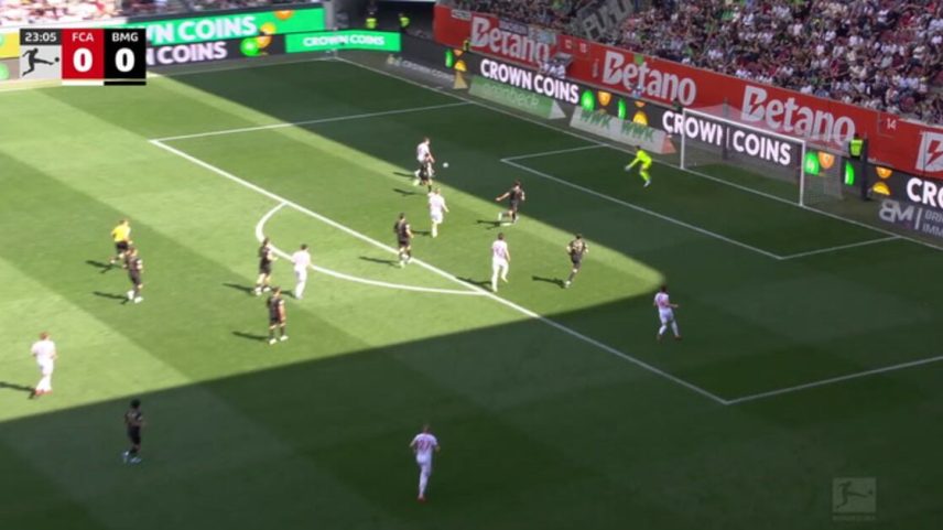 Melhores momentos: Augsburg 3 x 1 M'gladbach (Bundesliga)