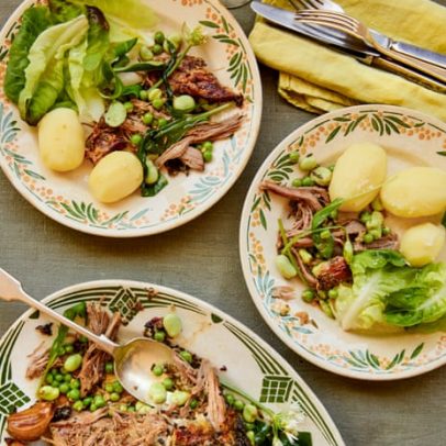 Conor Gadd apresenta receitas italianas com cordeiro e legumes da primavera