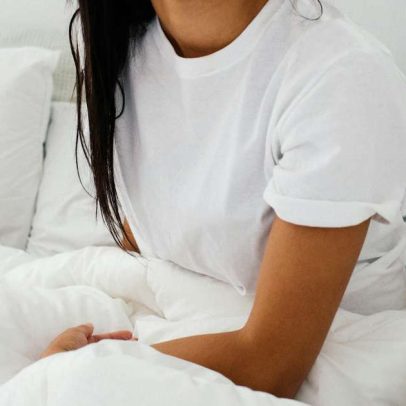 Sinais físicos e emocionais de SOP: o que observar