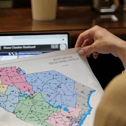 Republicanos da Carolina do Sul desafiam exigências de Trump sobre redistribuição