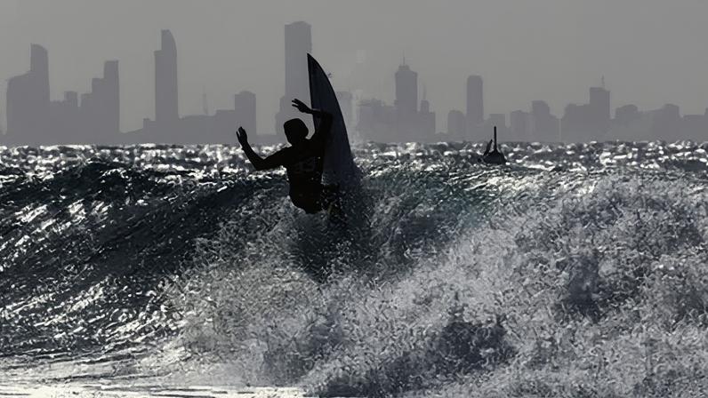 Ethan Ewing surfs in the semifinals of the Gold Coast Pro at Snapper Rocks in Australia Photograph: Jason O’Brien/EPA