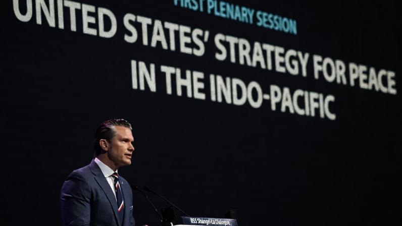Secretário de Defesa dos Estados Unidos, Pete Hegseth, discursa na abertura dos Diálogos de Shangri-La. (30/05/2026)