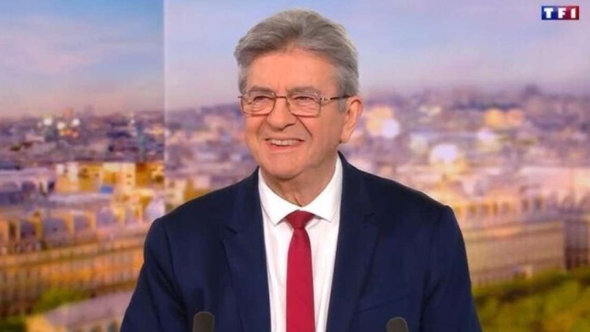 O líder do partido de esquerda radical "A França Insubmissa", Jean-Luc Mélenchon, anunciou em entrevista ao canal de TV TF1 que irá concorrer as eleiçéoes presidenciais na França pela quarta vez. Le 3 mai 2026