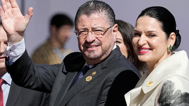 EUA cancelam vistos de turismo de membros do jornal líder da Costa Rica
