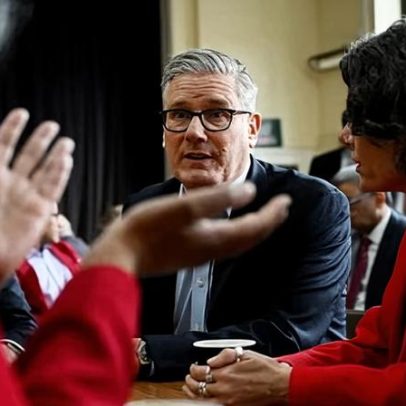 Pressão aumenta sobre Starmer com mais deputados do Labour pedindo renúncia