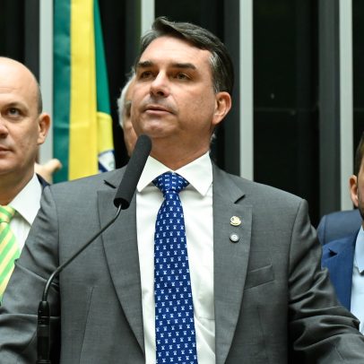 Flávio afirma ter pedido a Trump que classifique PCC e CV como terroristas